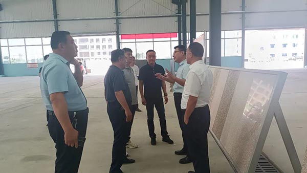 山东泰安市宁阳县人大代表一行视察鑫阳升绿色建材基地项目